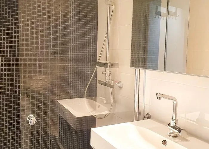 Sentral Og Moderne I *