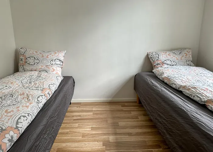 Sentral Og Moderne I *